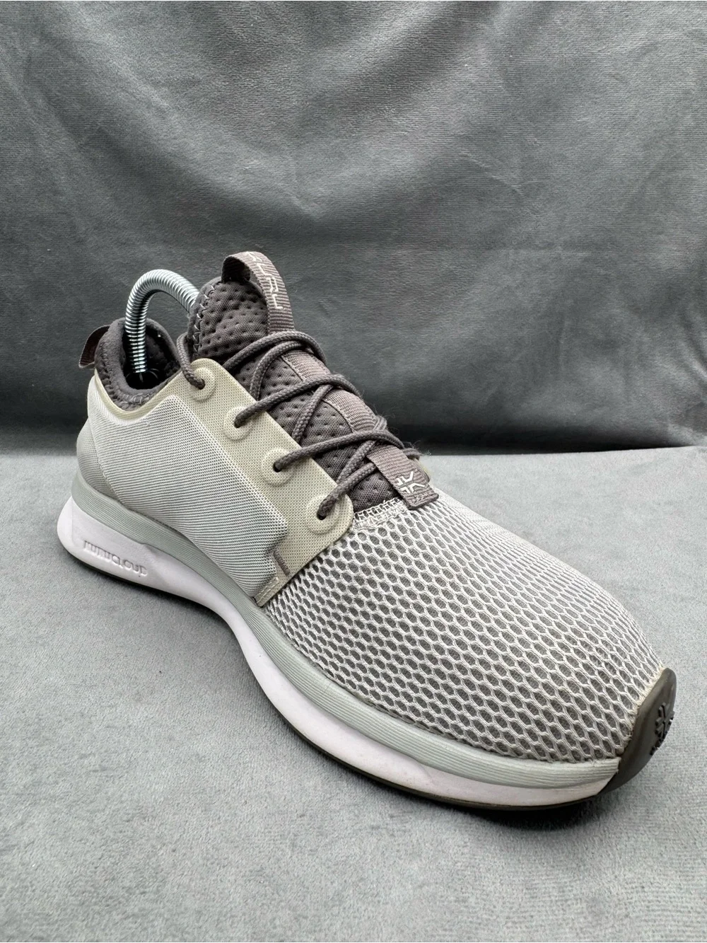 KURU Atom Sneakers Women’s Size 8 Cloud Gray White Iron Gray Walking Comfort